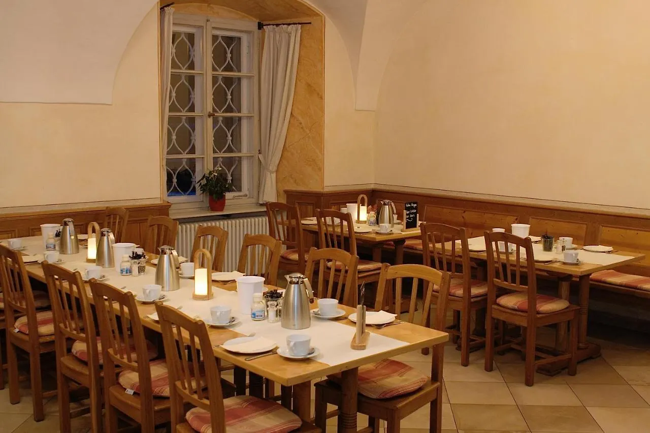 Gaestehaus St. Georg - Weltenburger Klosterbetriebe Gmbh Kelheim Duitsland
