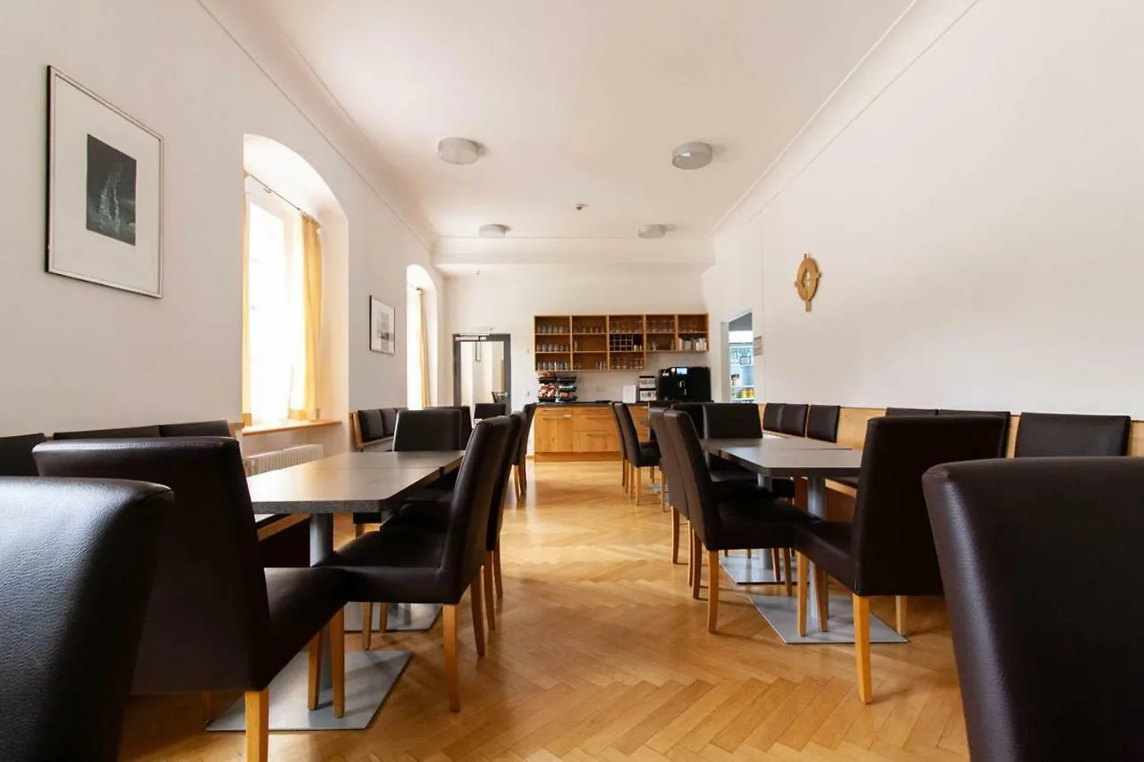 Gaestehaus St. Georg - Weltenburger Klosterbetriebe Gmbh Kelheim Herberg